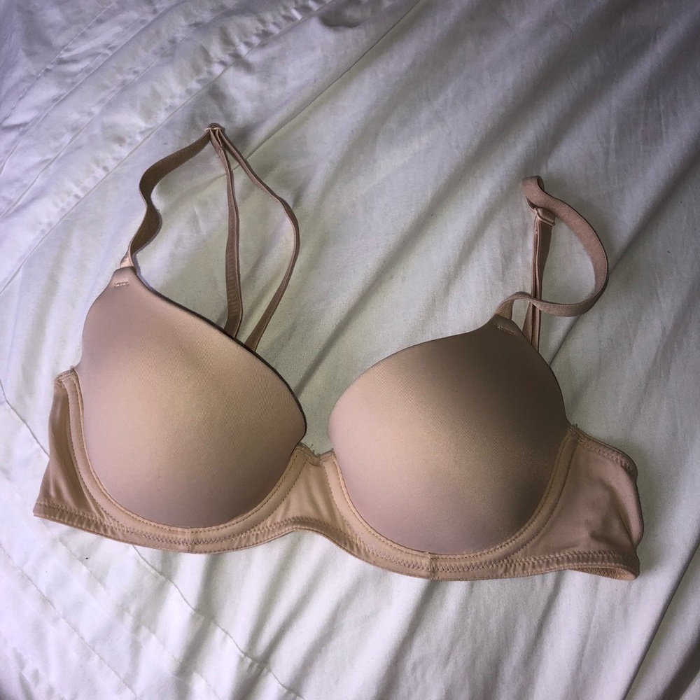 Nude pink bra